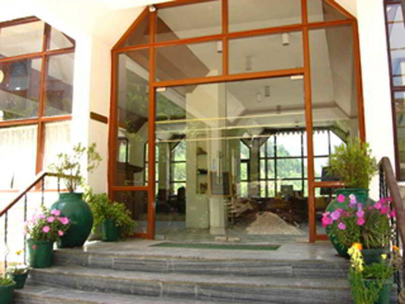 Hotel Snowcrests Manor Manāli Exterior foto